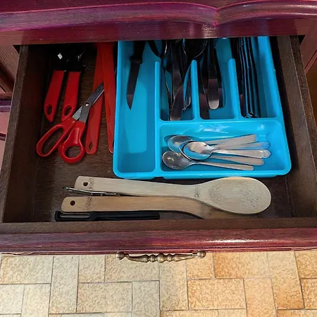 Semesterbostad La Bougie Perlee 1