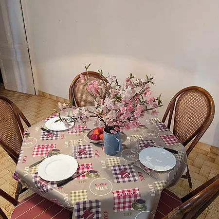 Holiday home La Bougie Perlee 1